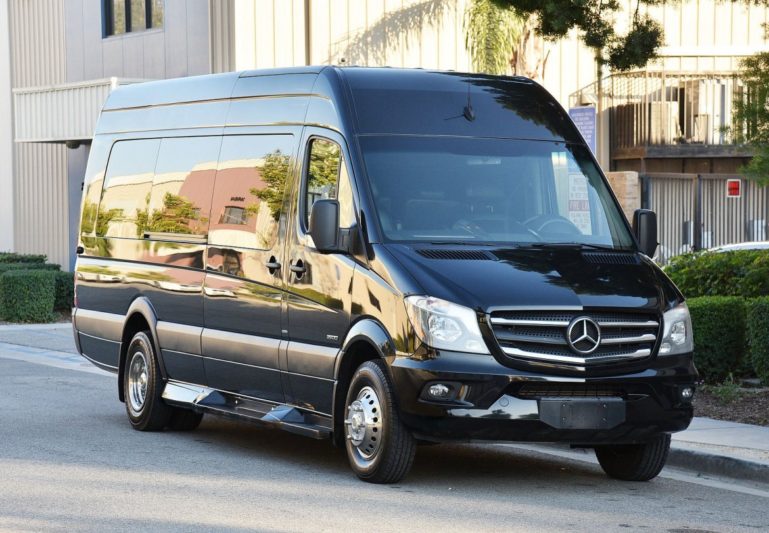 Chauffeured Mercedes Sprinter Van Turbo 10 Passengers